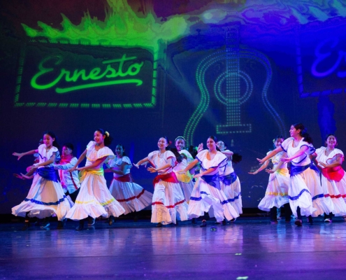 Salsa-2-3-moving-forward